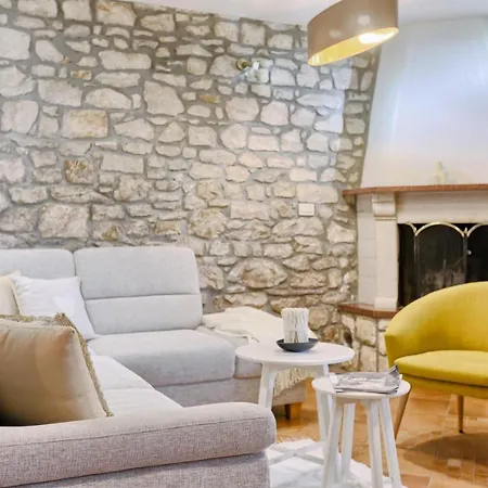 Haus Albino 别墅 Kršan